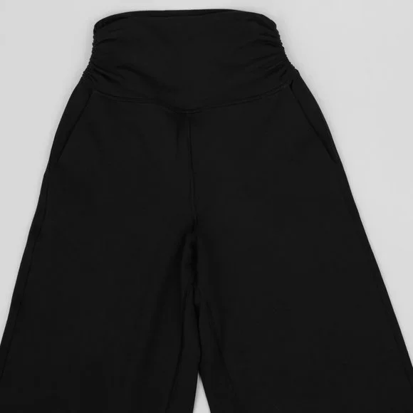 Lululemon pants super high waisted - Picture 3 of 7